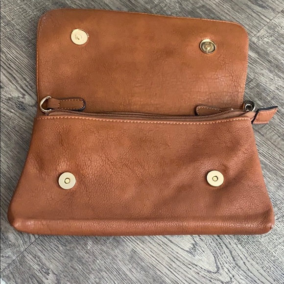 Studded clutch - Picture 3 of 5